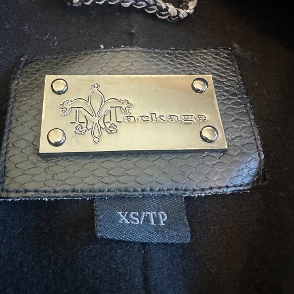 Mackage Black Asymmetrical Coat jacket Toggle Closure Oversized Collar Size XS - Picture 11 of 11